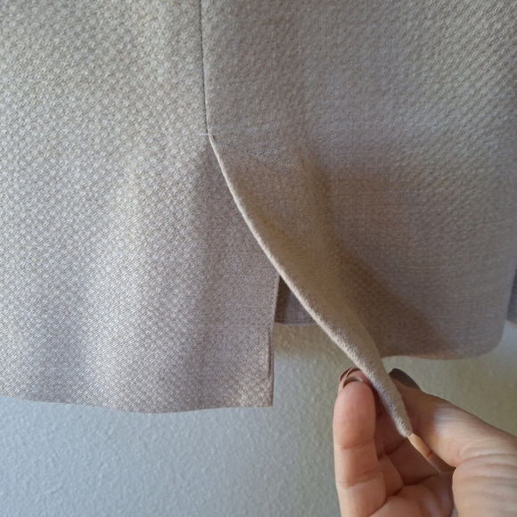 Zara Womens Tan Textured Collarless Blazer. Size S - Picture 6 of 7